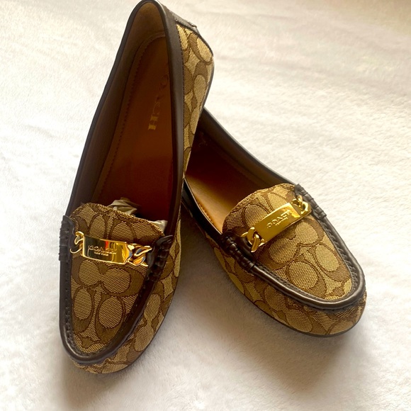 Coach women’s shoes size 8.5 used ones no box - Picture 1 of 7